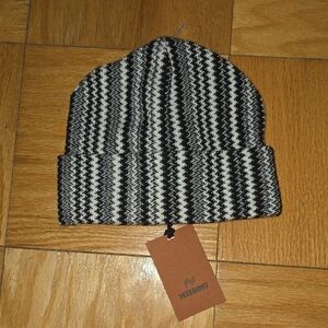 Missoni Monochrome Striped Beanie